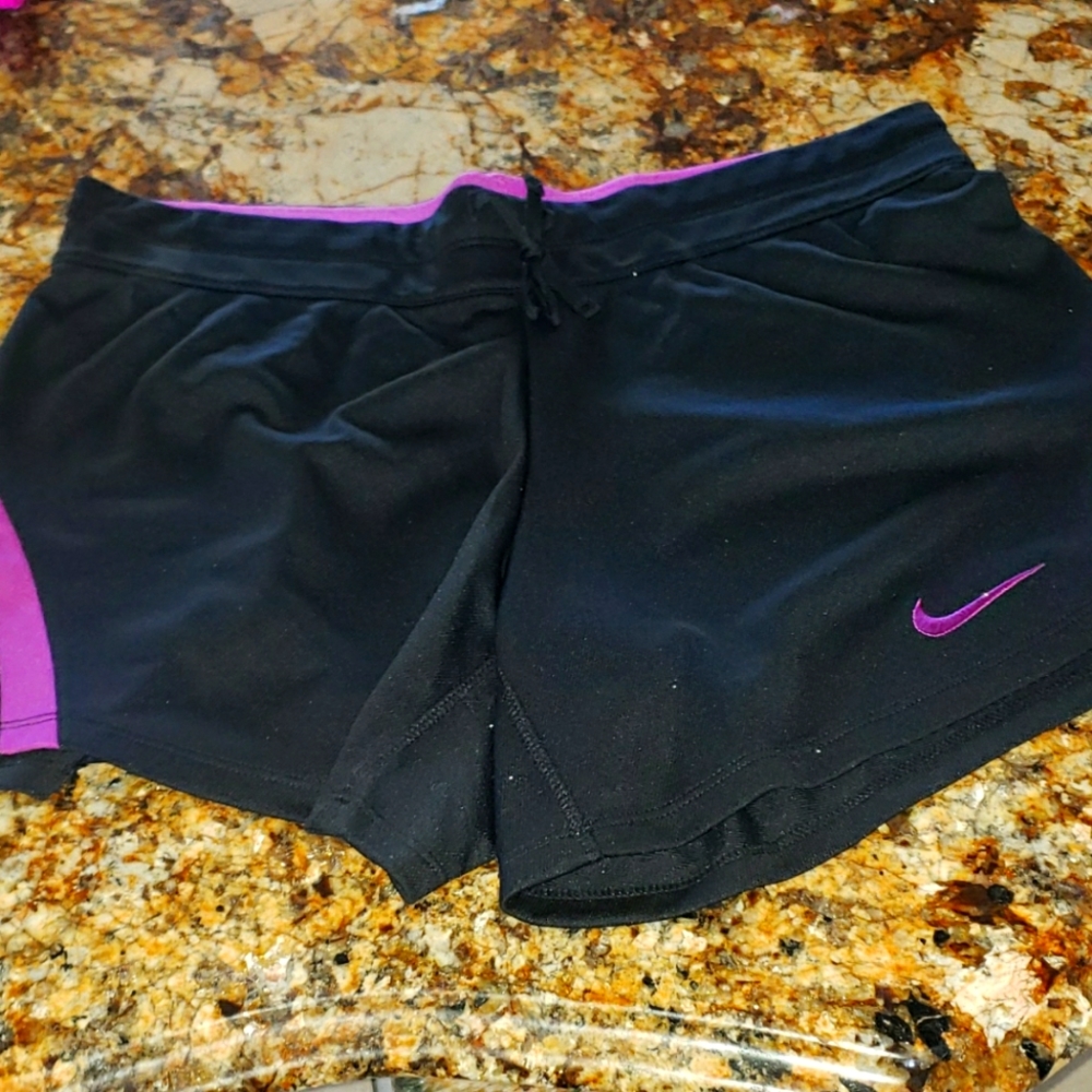 Women sport short size small